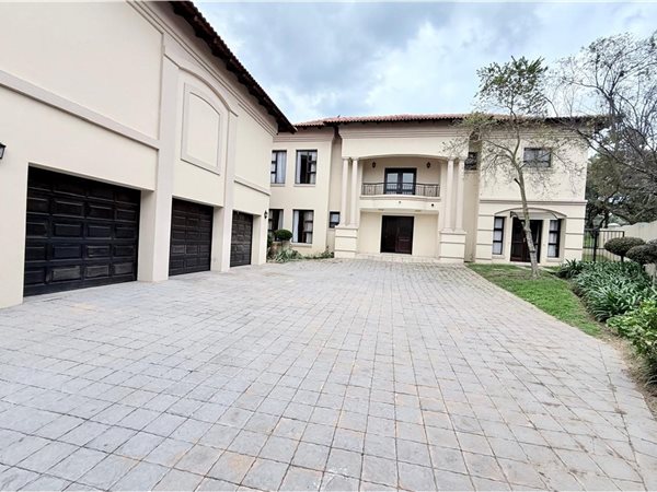 4 Bedroom House 4 Bedroom House