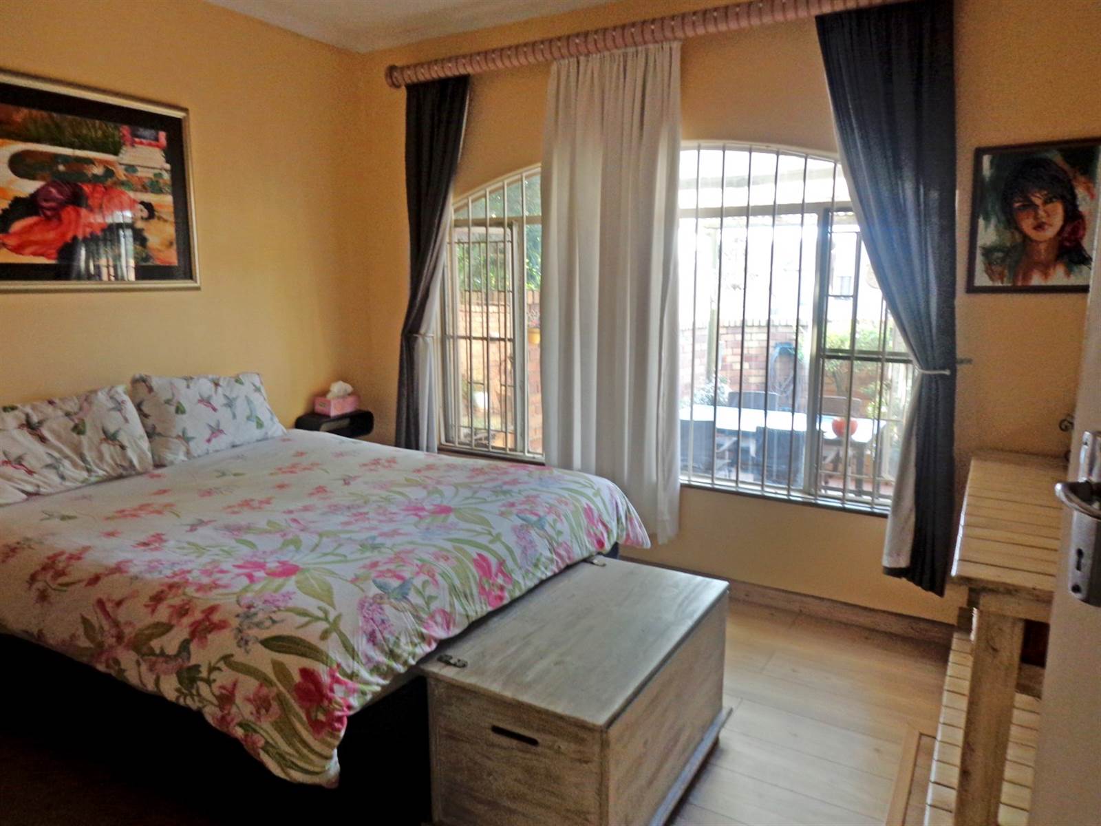 1 Bed Townhouse in Corlett Gardens photo number 10