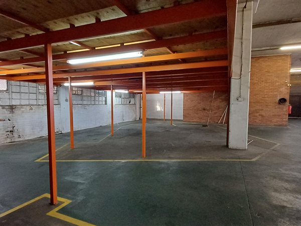 455  m² Industrial space