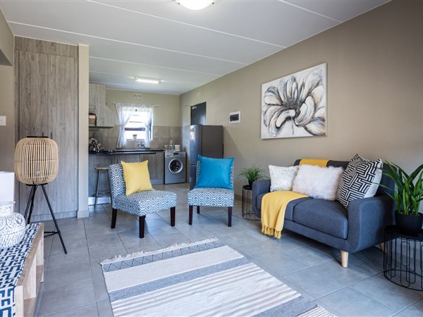 2 Bedroom House 2 Bedroom House
