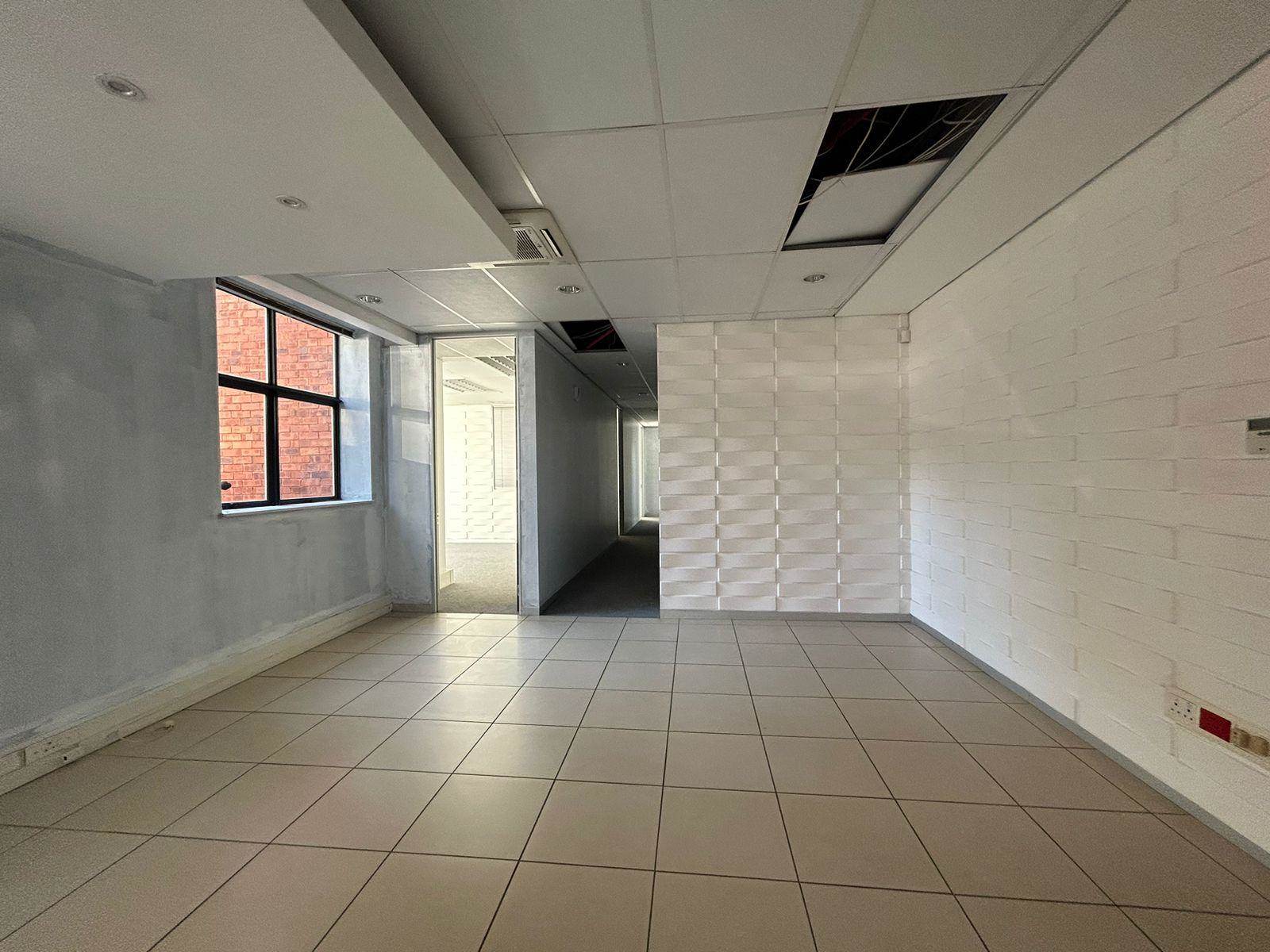 123  m² Commercial space in Cresta photo number 8