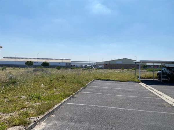 7000 m² Land available in Parow