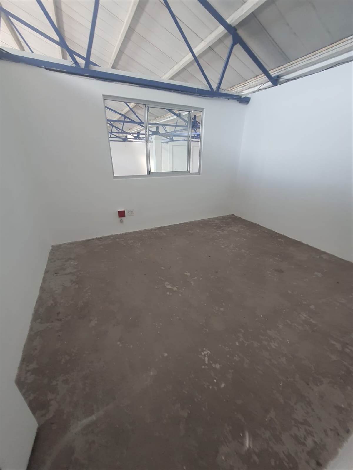 600  m² Commercial space in Paarden Eiland photo number 3