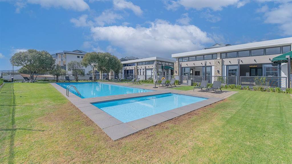 3 Bed Apartment in Modderfontein photo number 24
