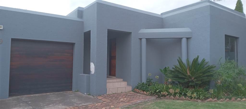 4 Bed House in Reyno Ridge photo number 3