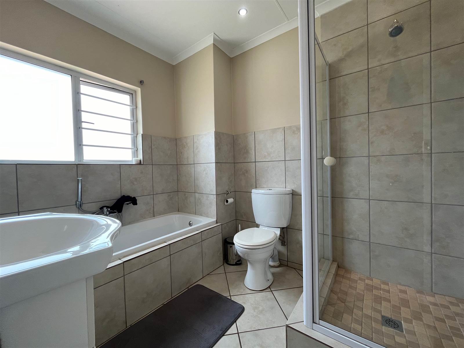 3 Bed Townhouse in Oukraal Estate photo number 5