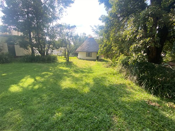 1265 m² Land available in Waterkloof