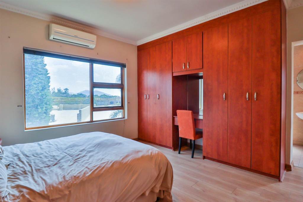 3 Bed Apartment in Xanadu Eco Park photo number 27