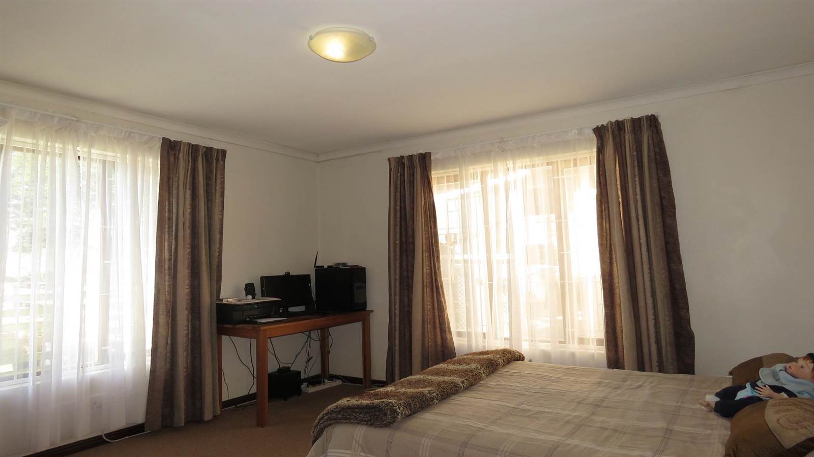 9 Bed House in Knysna Central photo number 19