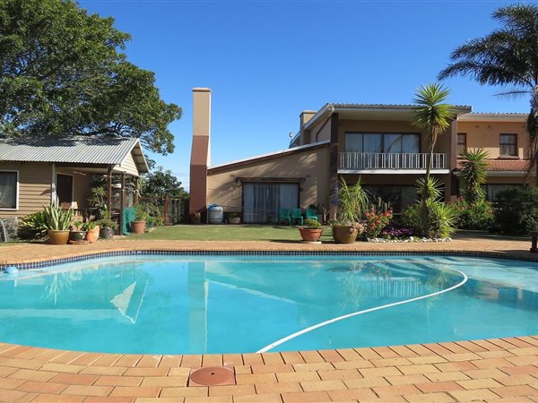 9 Bed House in Knysna Central