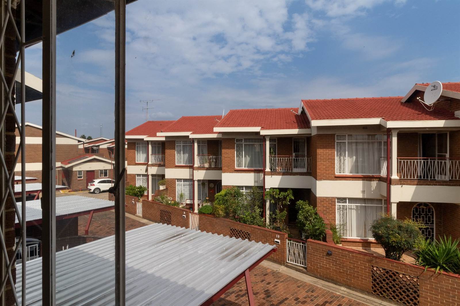 3 Bed Townhouse in Beyers Park photo number 21