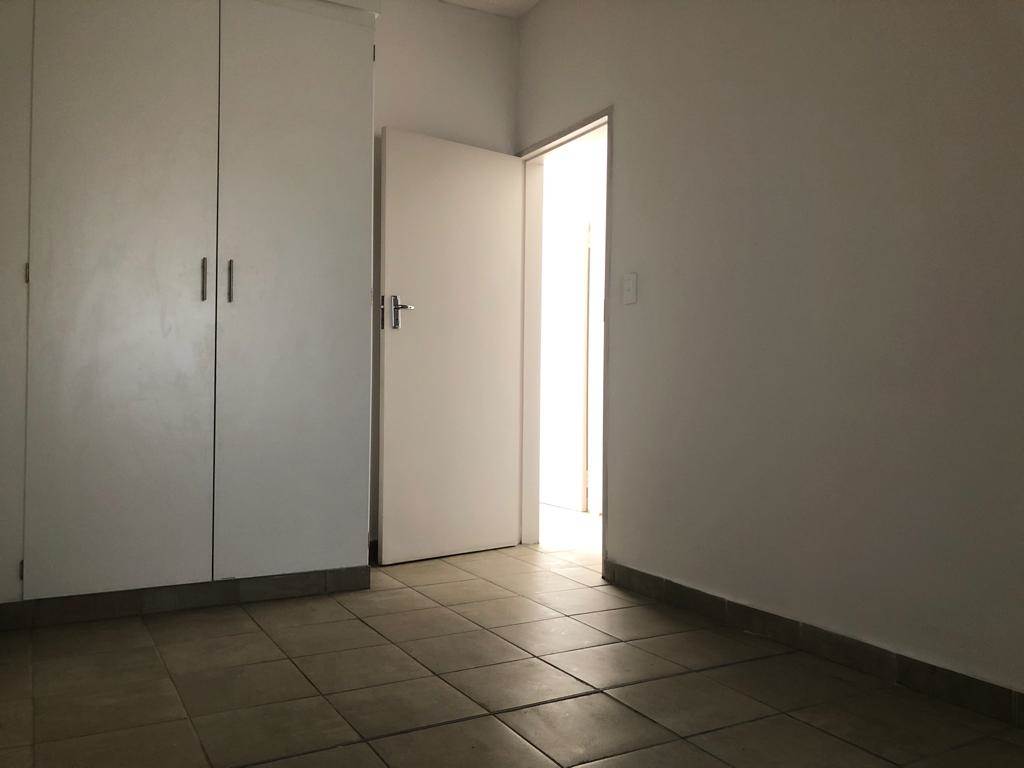 2 Bed Apartment in Raslouw AH photo number 13