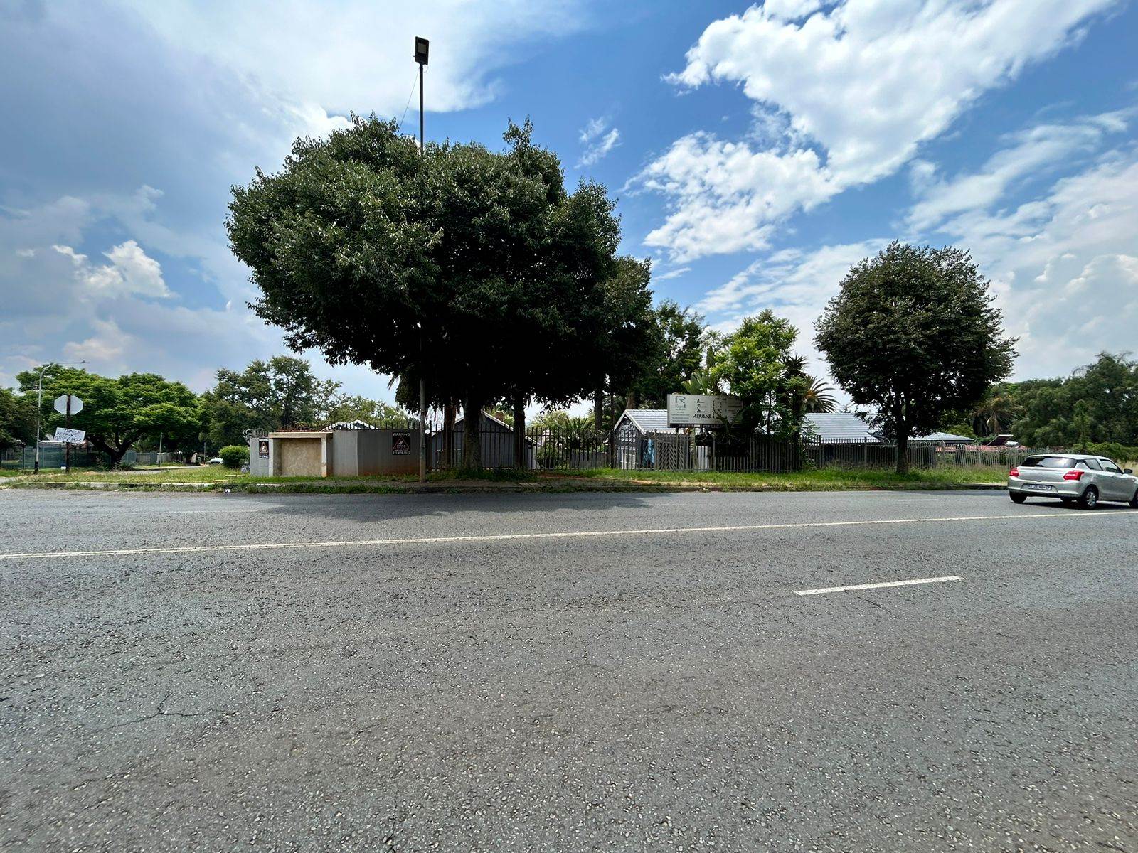 617  m² Commercial space in Northcliff photo number 7