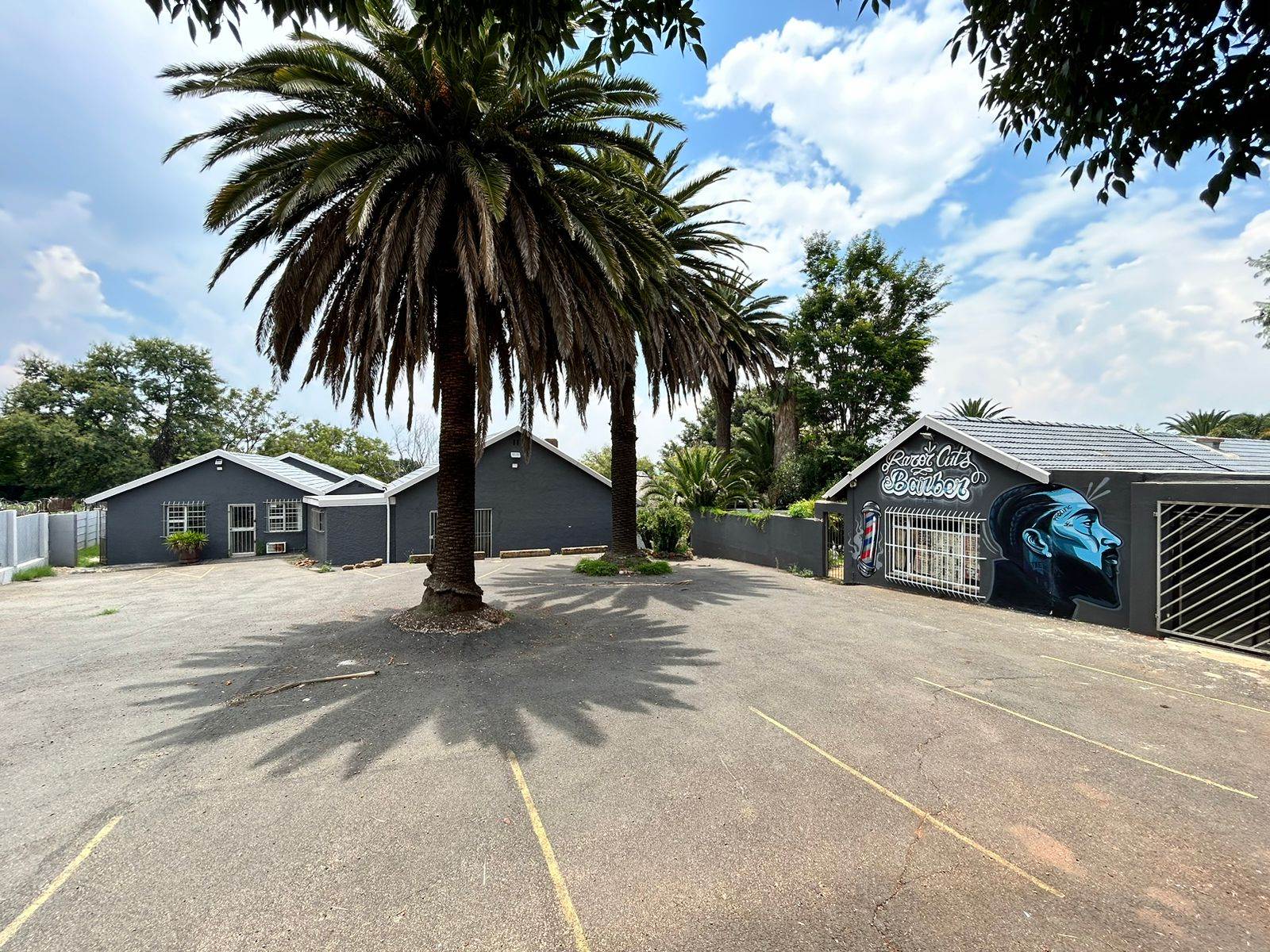 617  m² Commercial space in Northcliff photo number 5