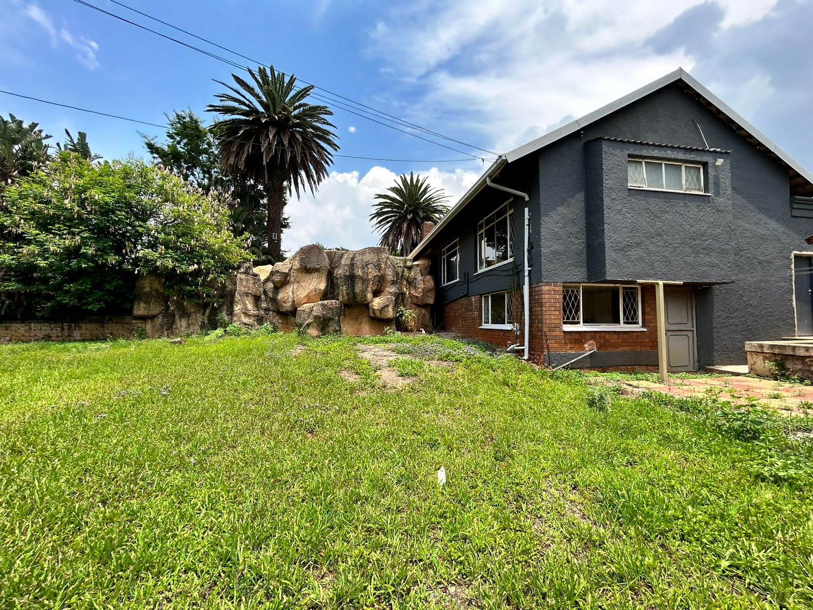 617  m² Commercial space in Northcliff photo number 1