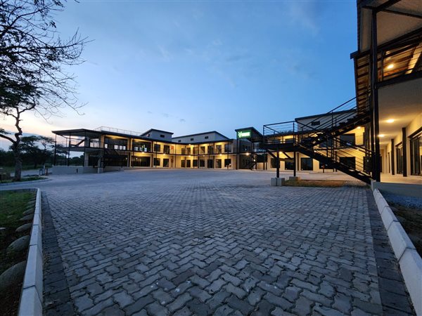 50  m² Commercial space