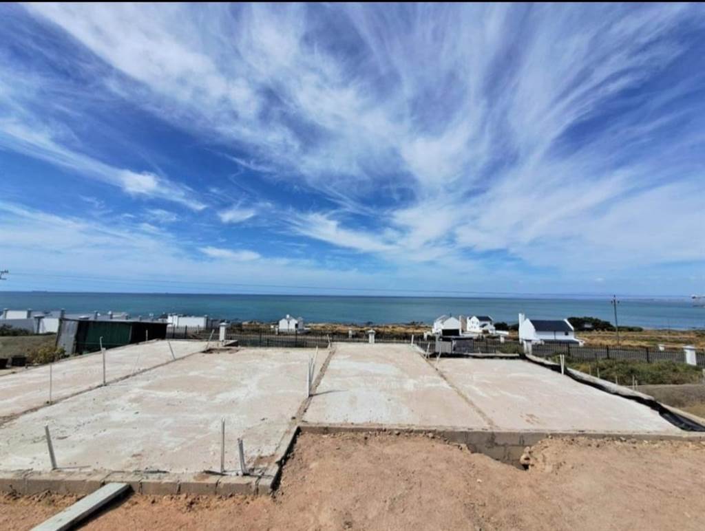 382 m² Land available in St Helena Views photo number 2