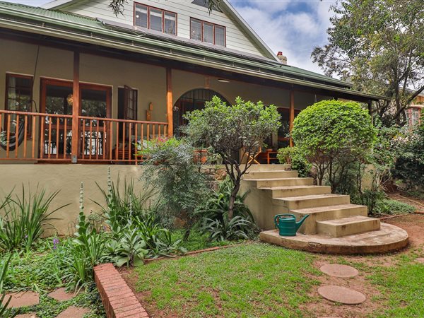 6 Bedroom House 6 Bedroom House