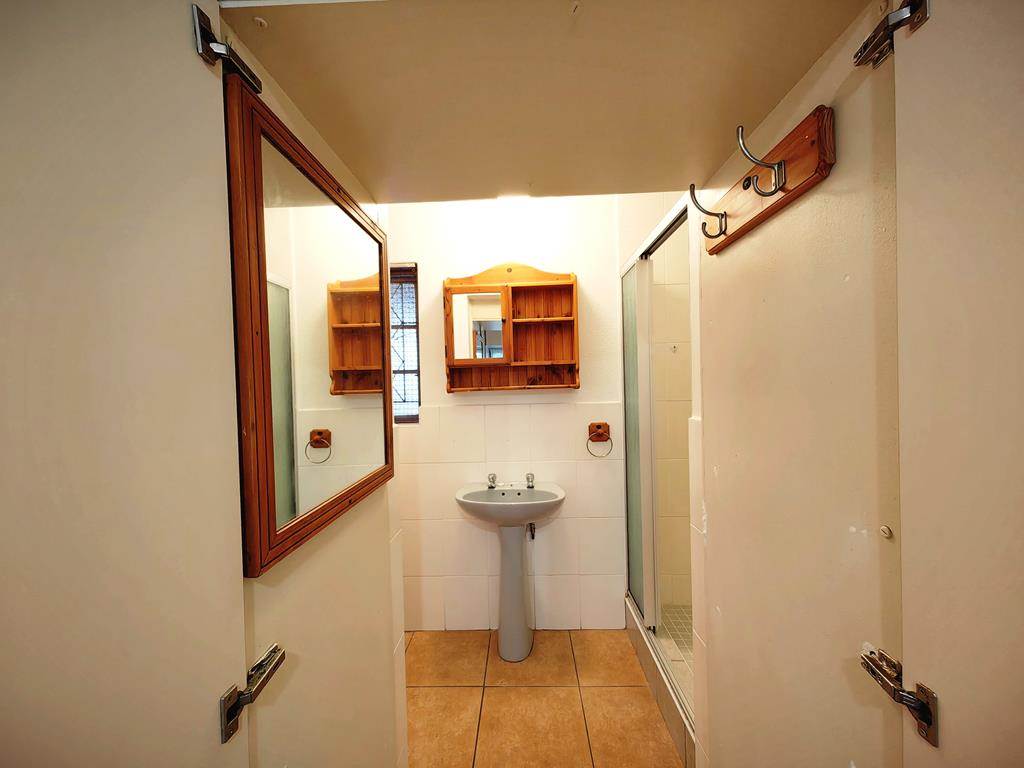 2 Bed Townhouse in Banners Rest photo number 18