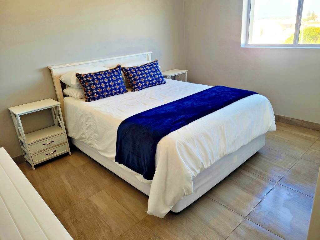 3 Bed Apartment in Struisbaai photo number 23