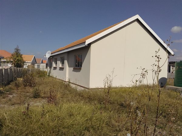 4 Bedroom House 4 Bedroom House