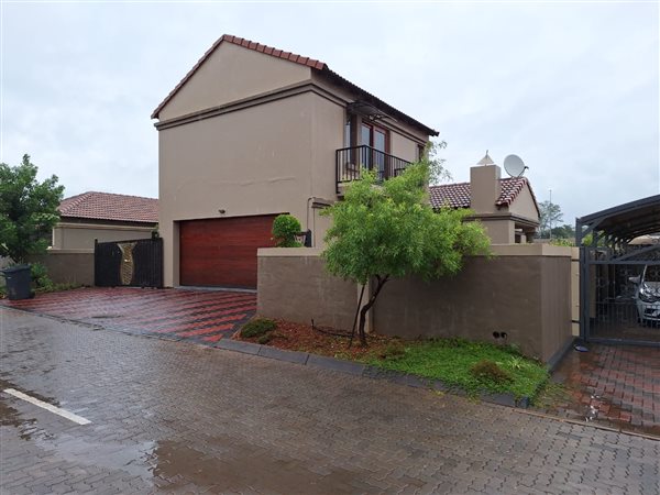 3 Bed House in Willow Park Manor
