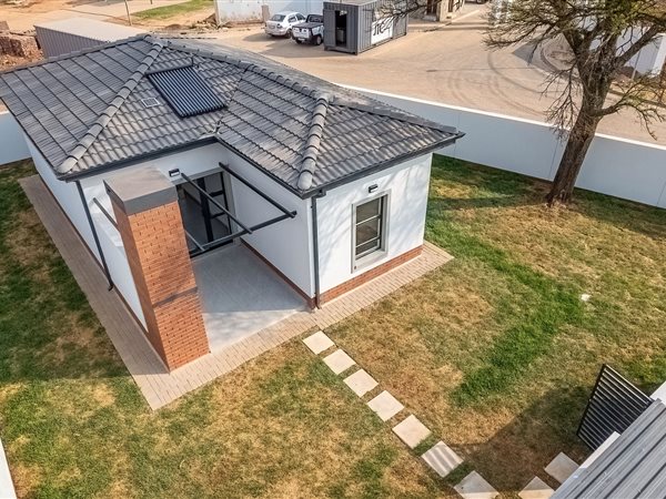 2 Bedroom Simplex 2 Bedroom Simplex