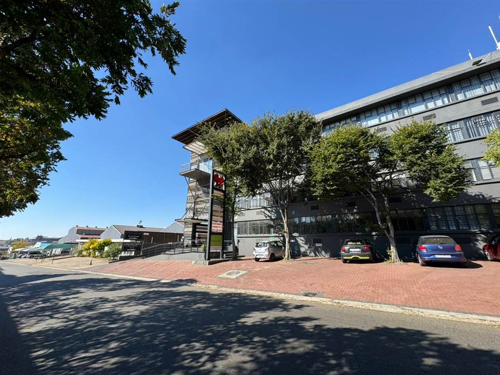 100  m² Commercial space in Wynberg photo number 3