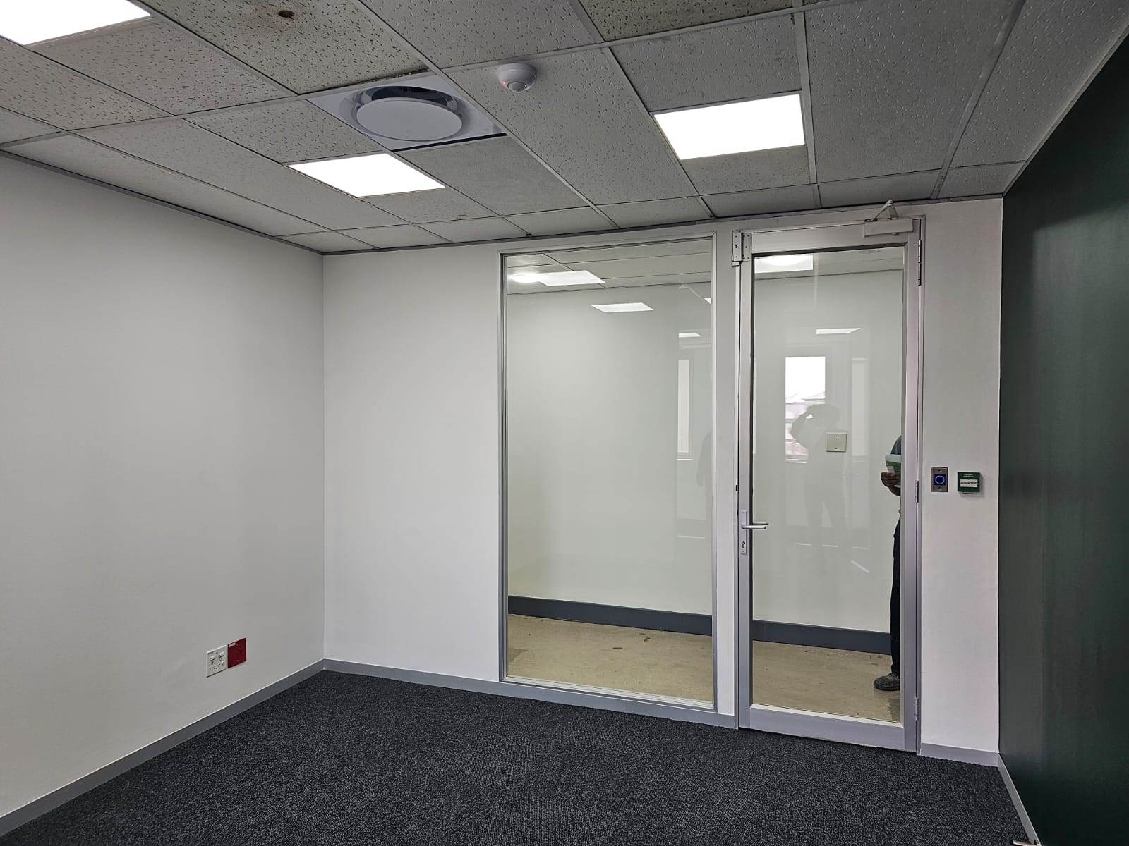 65  m² Office Space in Rosebank photo number 4