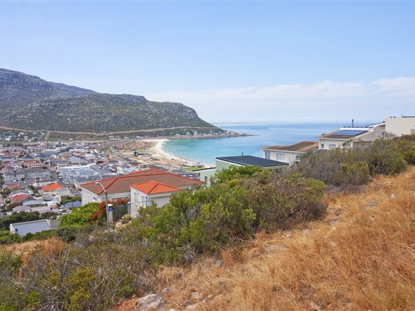 714 m² Land available in Fish Hoek