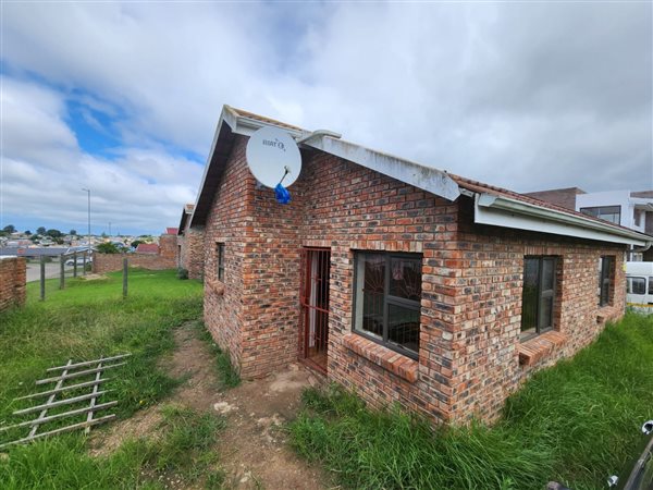 2 Bedroom House 2 Bedroom House