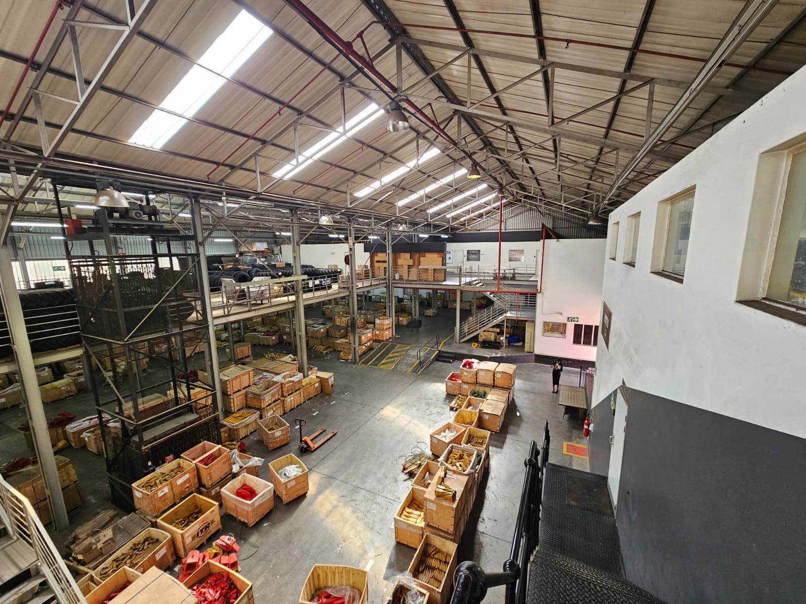 2377  m² Industrial space in Benrose photo number 12
