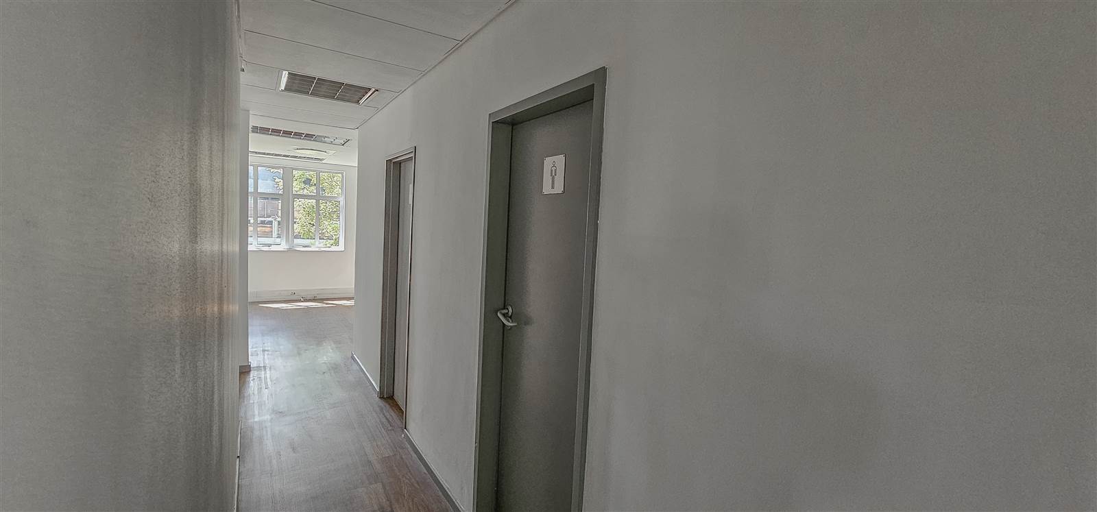 945  m² Commercial space in Dainfern photo number 24