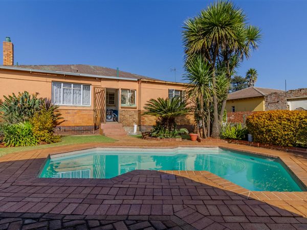 3 Bedroom House 3 Bedroom House