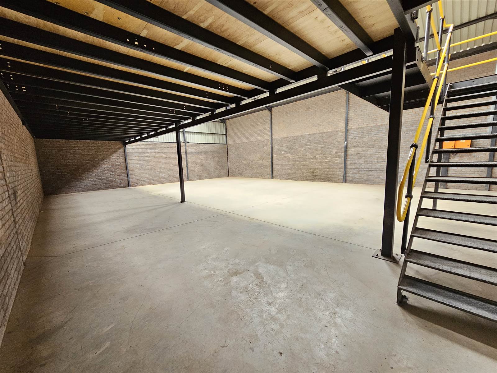 340  m² Industrial space in Anderbolt photo number 9