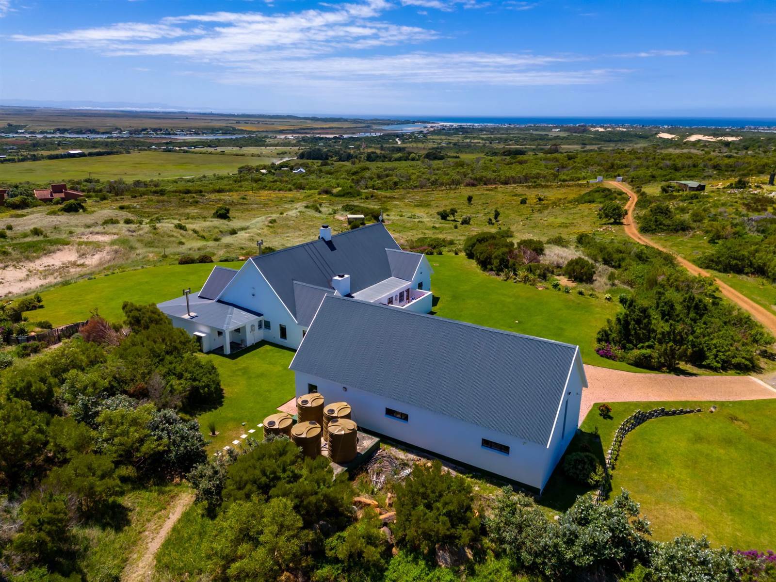 10 ha Smallholding in St Francis Bay photo number 4