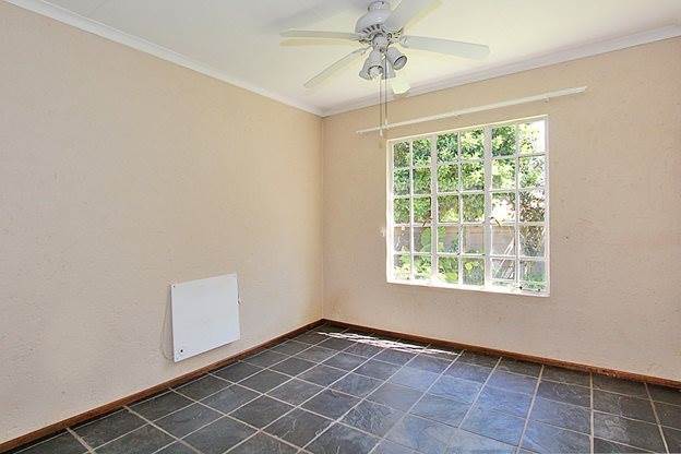 2 Bed Townhouse in Fairland photo number 8