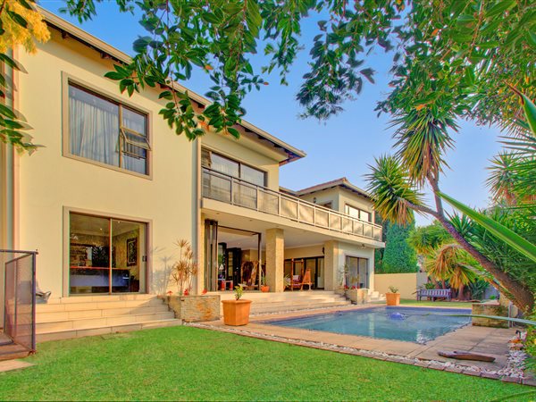 4 Bedroom House 4 Bedroom House