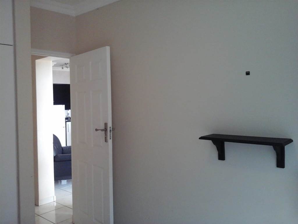 2 Bed Apartment in Manaba photo number 13