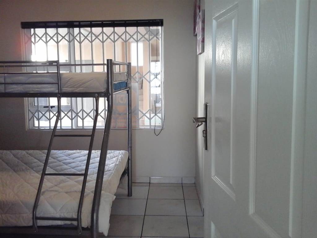 2 Bed Apartment in Manaba photo number 24