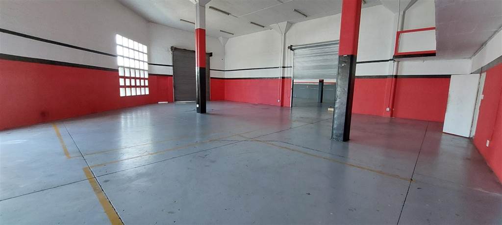 650  m² Industrial space in New Germany photo number 4