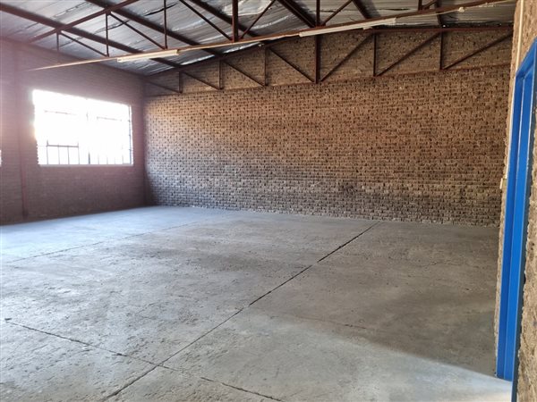 168  m² Industrial space