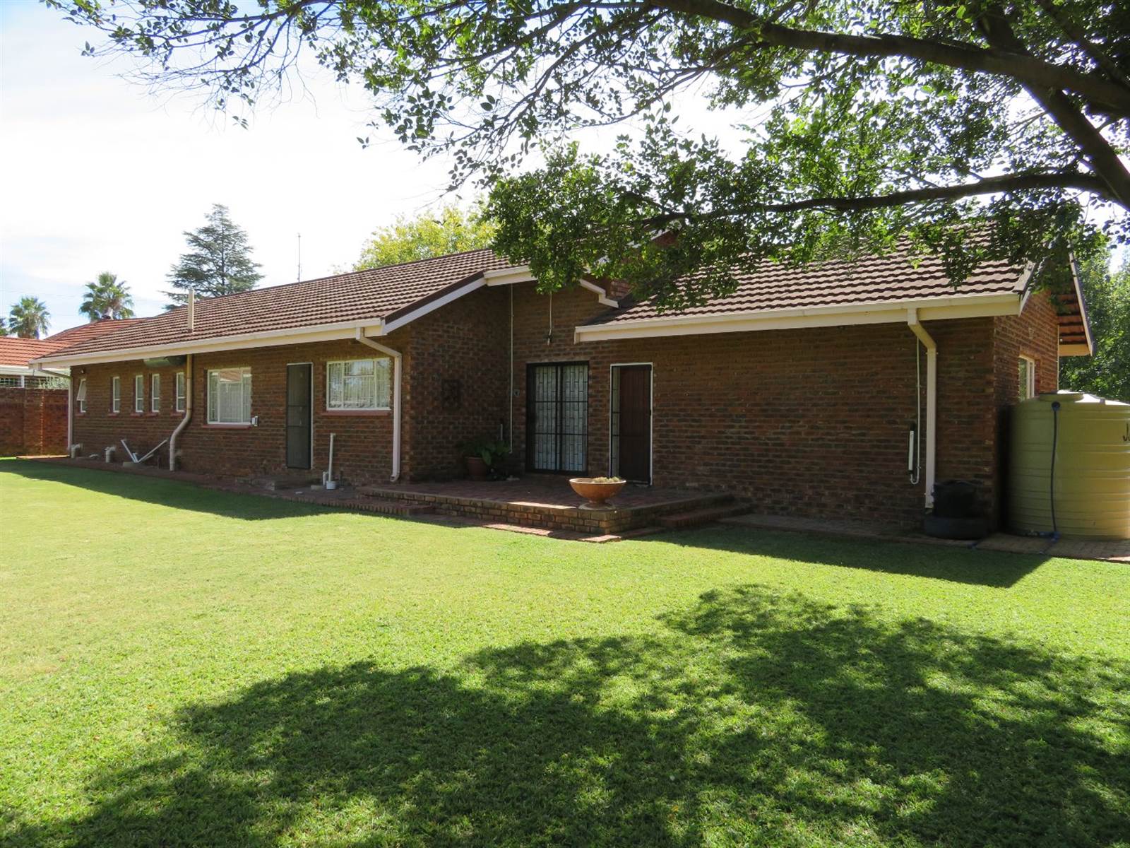 3 Bed House in Wolmaranstad photo number 4