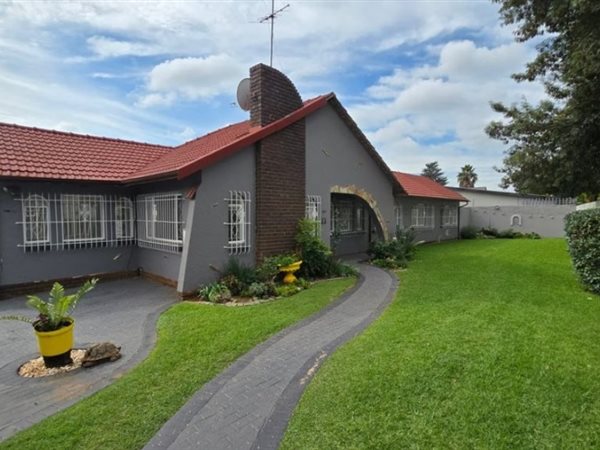 4 Bedroom House