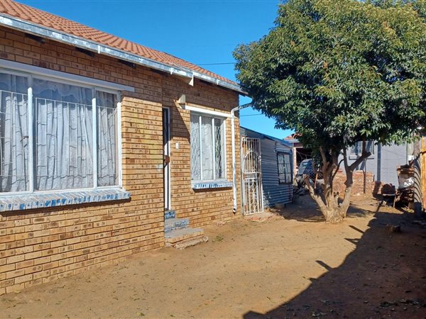 2 Bedroom House 2 Bedroom House