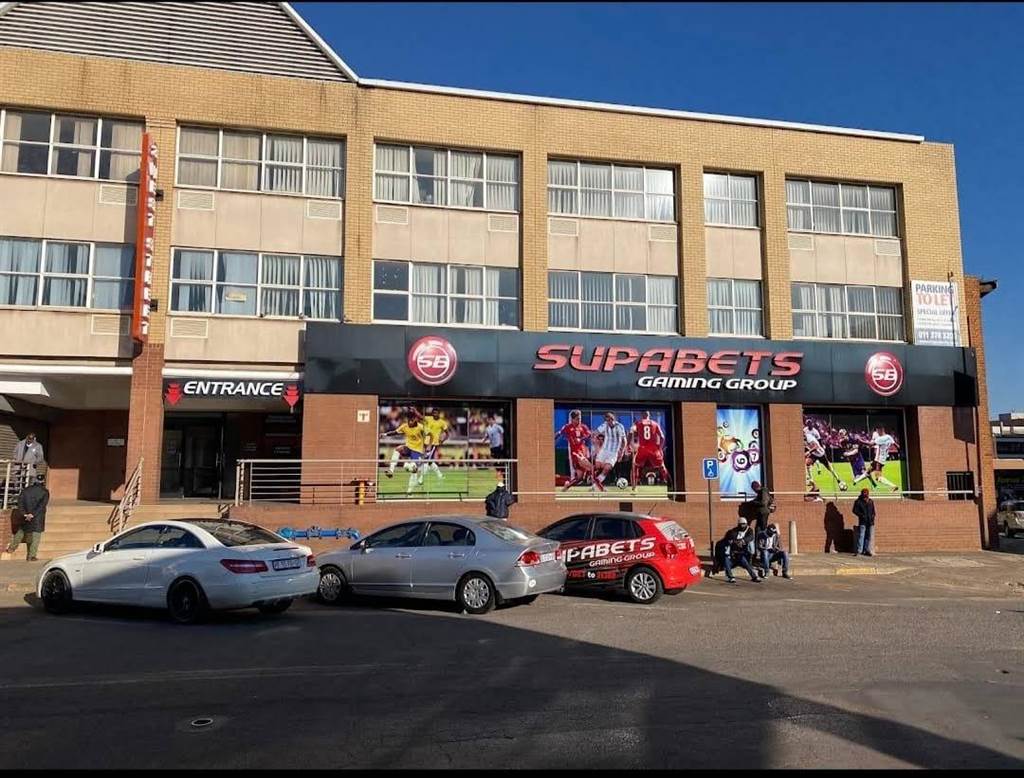 108  m² Commercial space in Kempton Park Central photo number 1