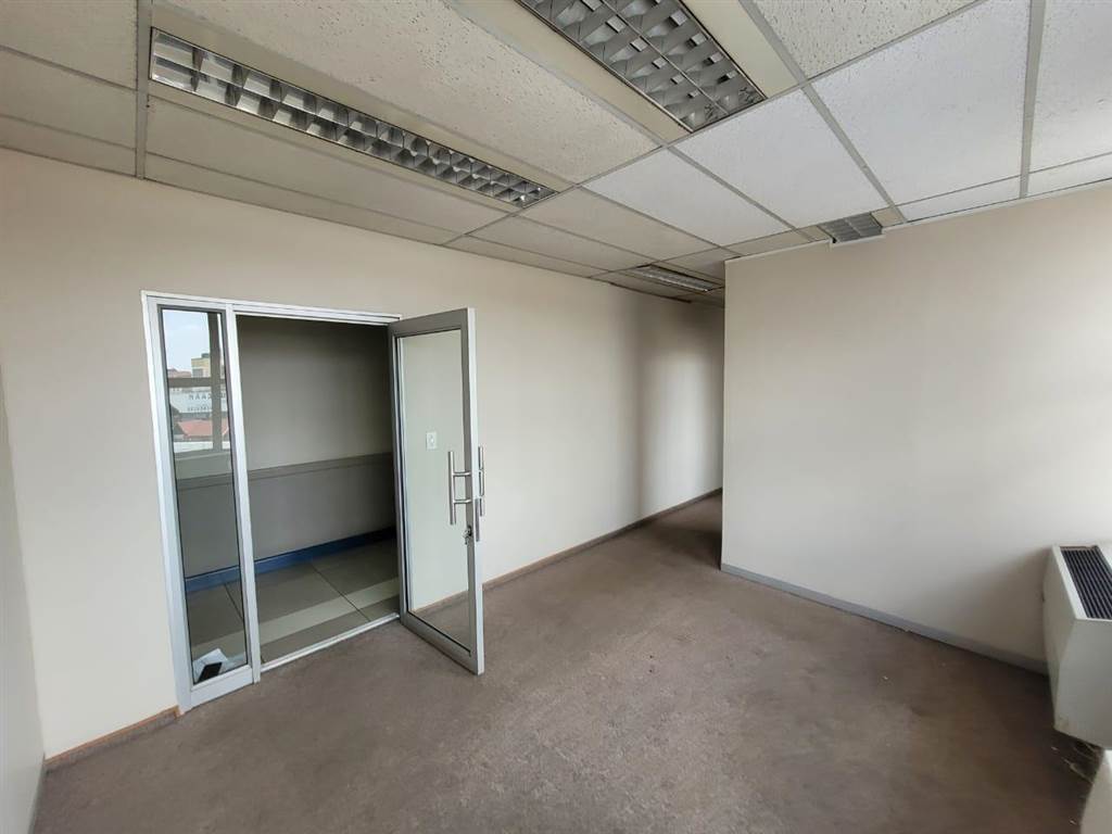 108  m² Commercial space in Kempton Park Central photo number 3
