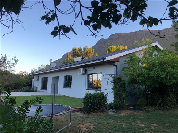 3 Bedroom House 3 Bedroom House