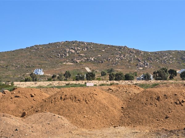 272 m² Land