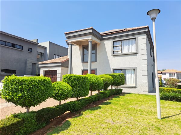 3 Bedroom House 3 Bedroom House